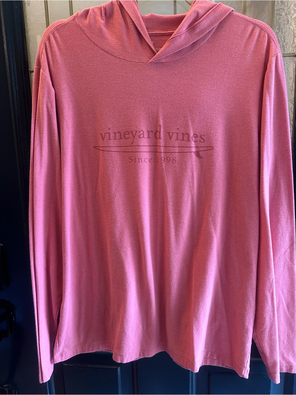 Vineyard Vines Island Long Sleeve  Hoodie T-Shirt Men's Medium